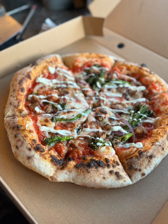 Garlic bread with mozzarella
